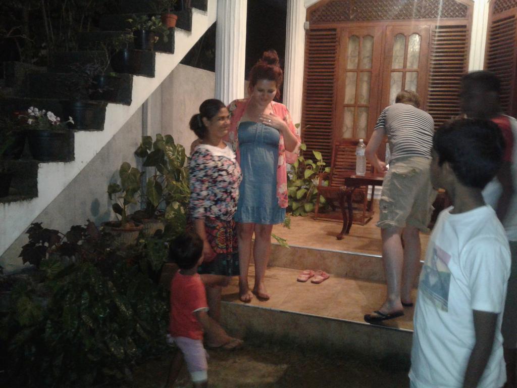 Travellers Home Kandy Bagian luar foto