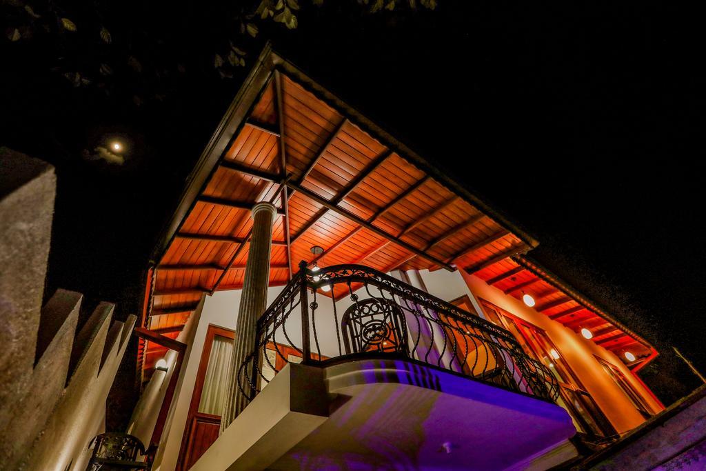 Travellers Home Kandy Bagian luar foto
